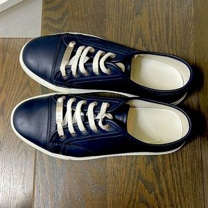Gucci men’s sneaker size 9